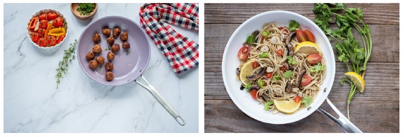 肉丸放在粉色平底锅里，意大利面条放在白色不粘锅里煮